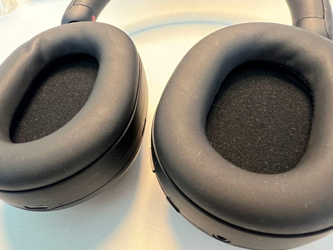 【美品】SONY WH-1000XM5 ブラック ノイズキャンセリングヘッドホン