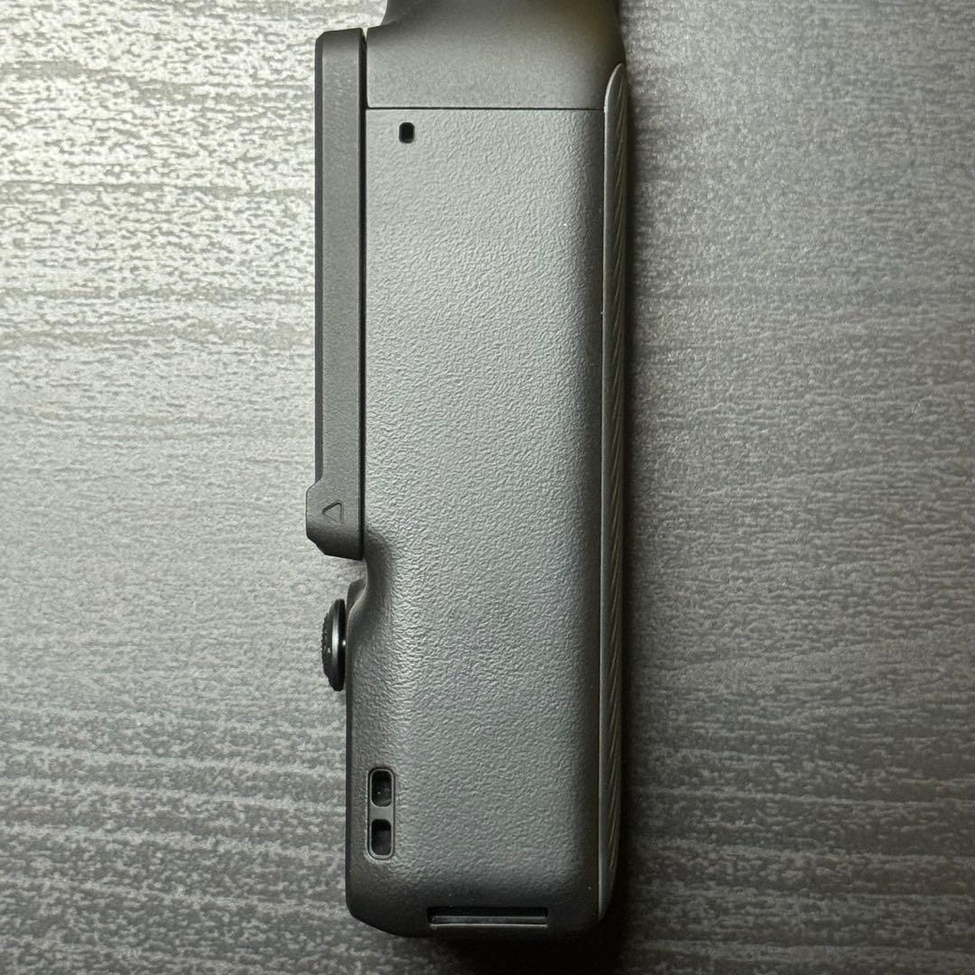 DJI Osmo Pocket 3 本体（ミニ三脚付き）