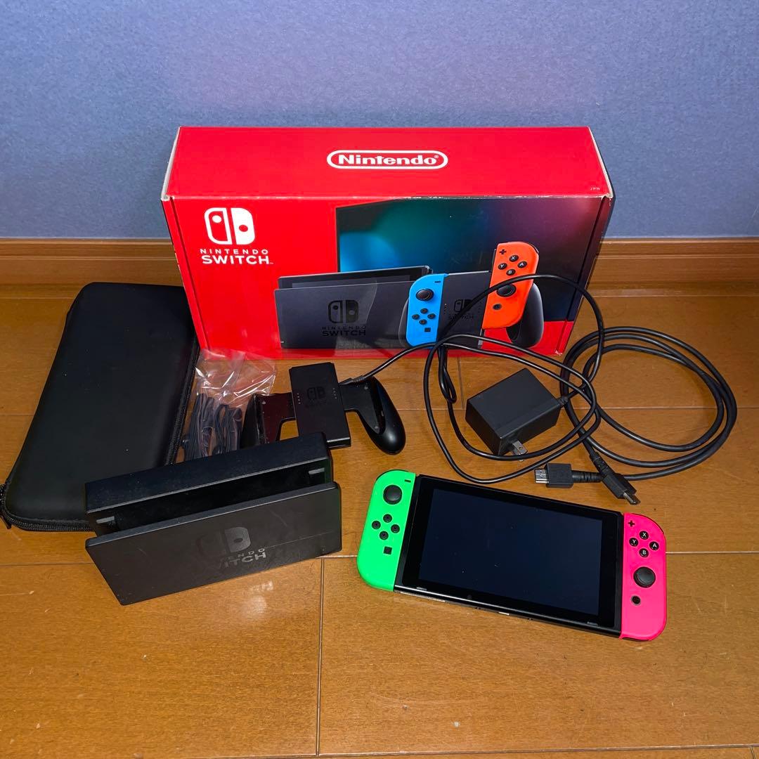 Nintendo Switch 本体 キャリングケース付き