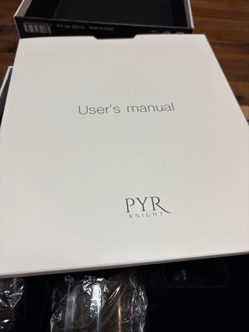 ✴︎美品✴︎パイラナイト　PYR KNIGHT 美顔器　動作確認済　シリアルNo.有