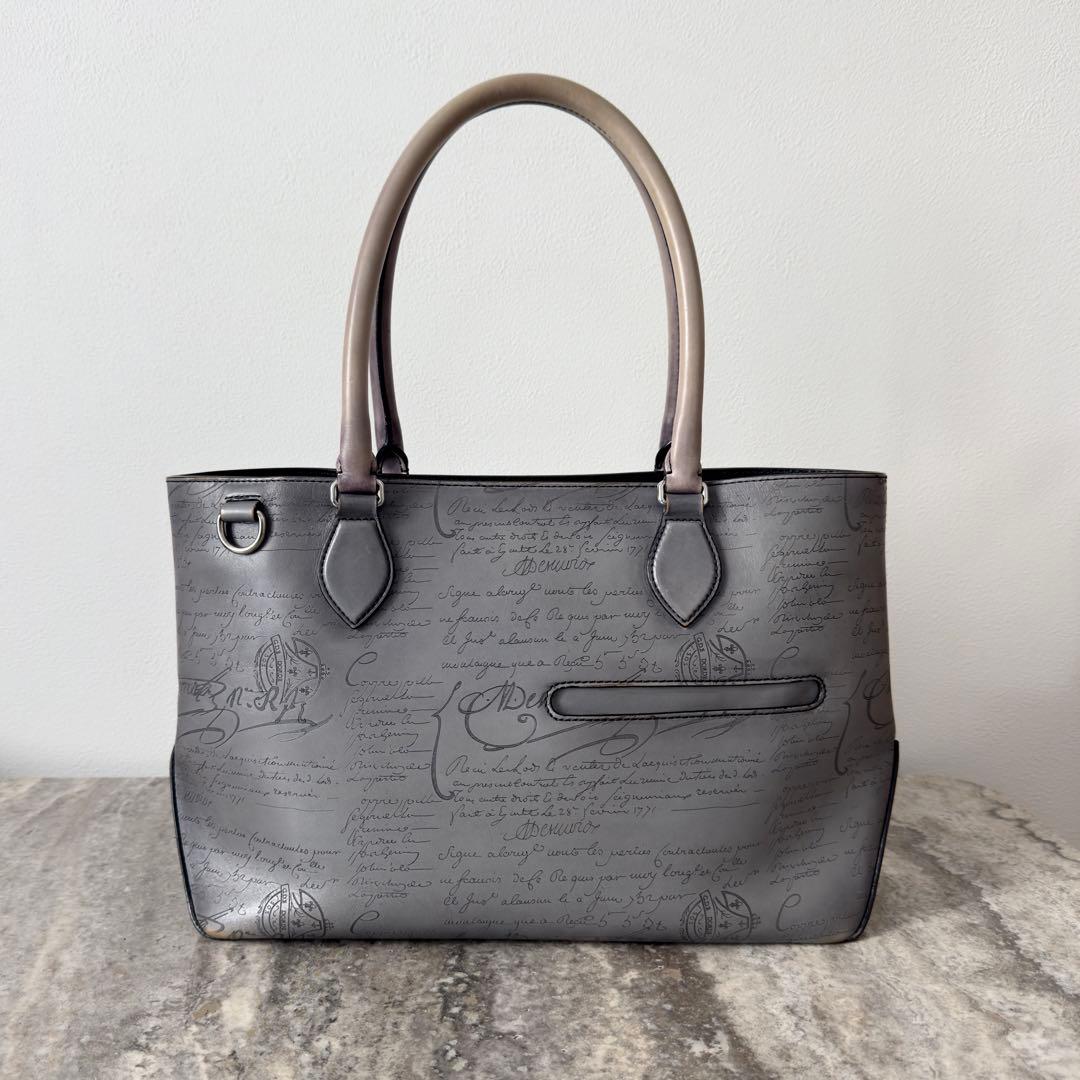 定価49.9万円 ベルルッティ トゥジュールミニ スクリットレザートートバッグ