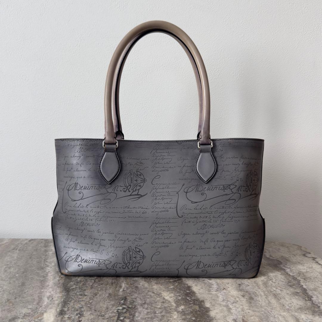 定価49.9万円 ベルルッティ トゥジュールミニ スクリットレザートートバッグ