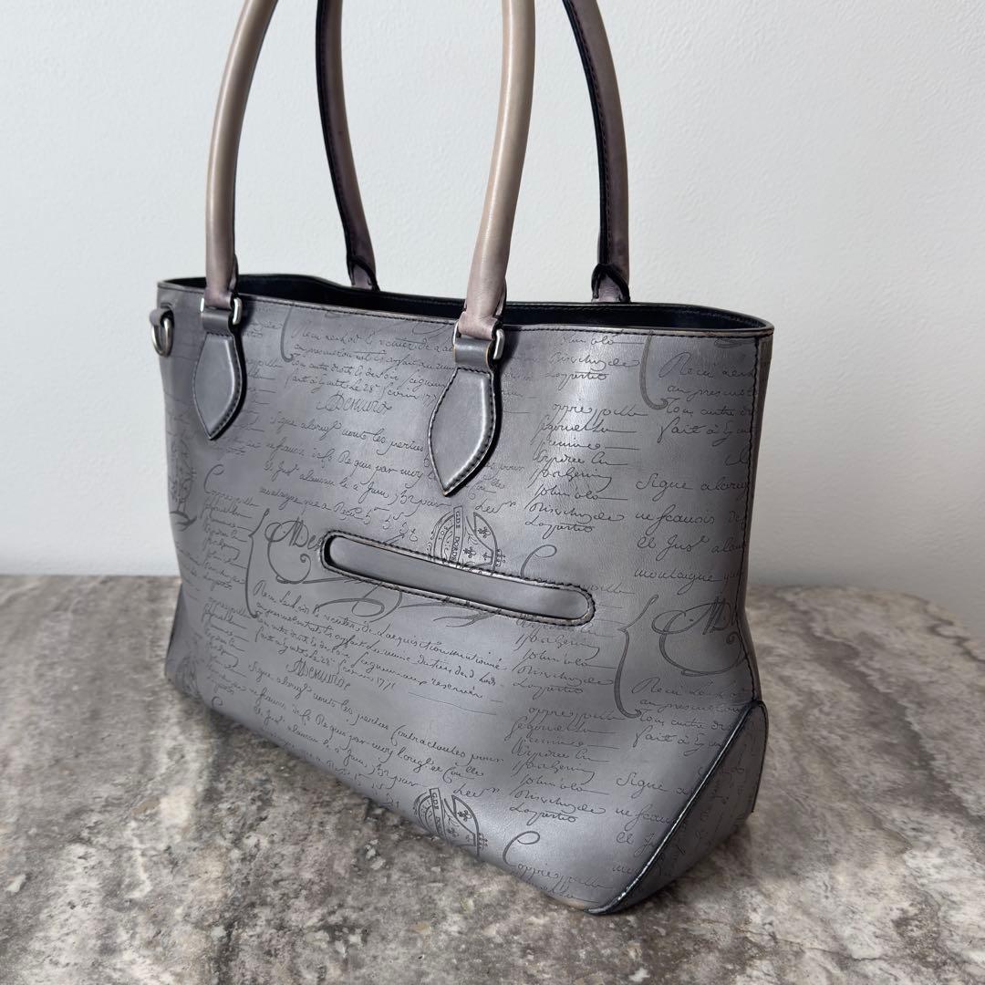 定価49.9万円 ベルルッティ トゥジュールミニ スクリットレザートートバッグ