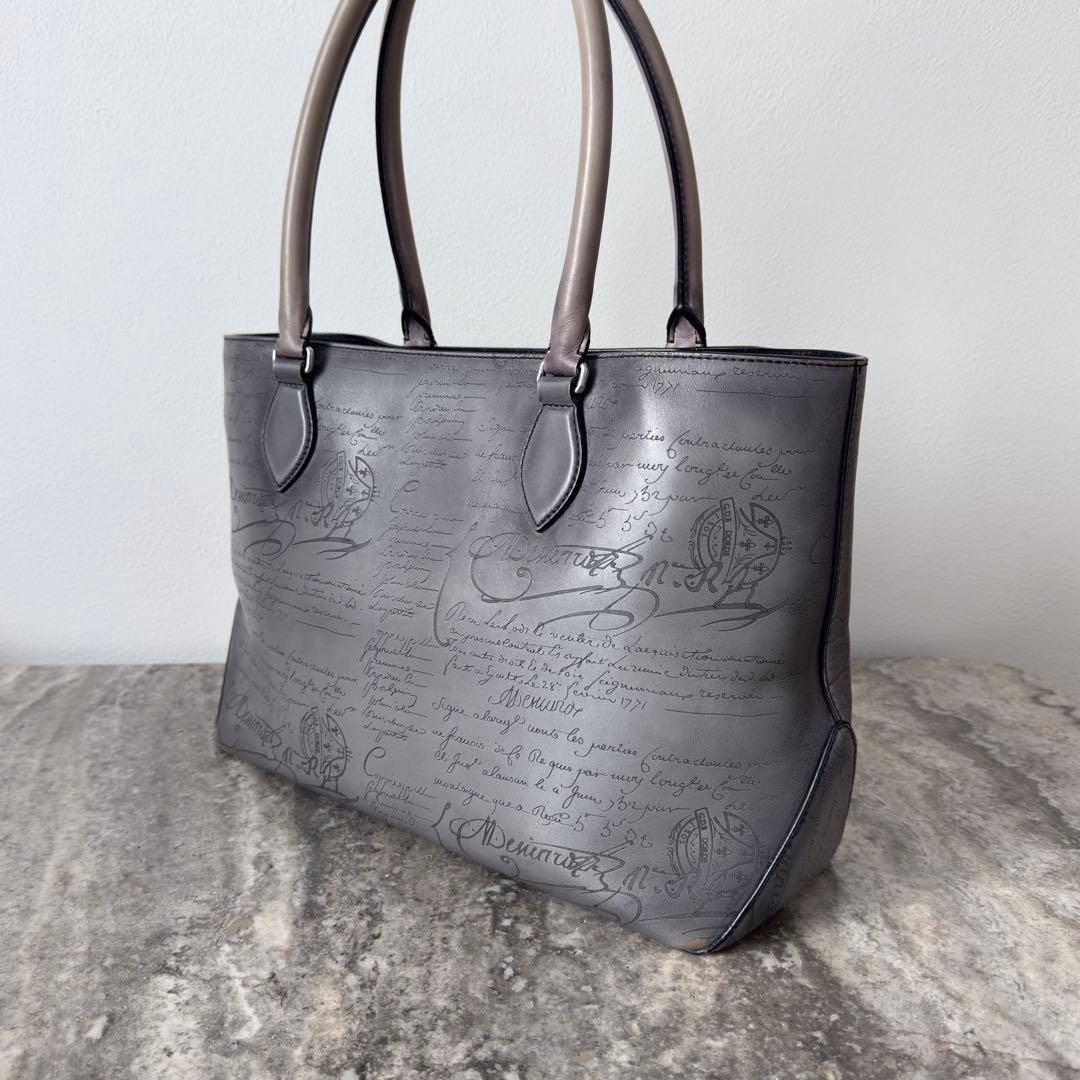 定価49.9万円 ベルルッティ トゥジュールミニ スクリットレザートートバッグ