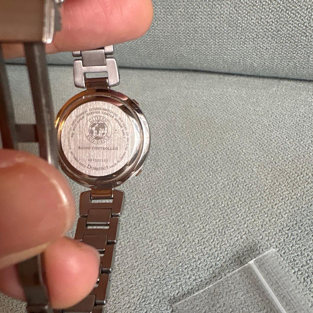 うさぴょん様　綺麗クロスシー　電波時計　ソーラー　レディース