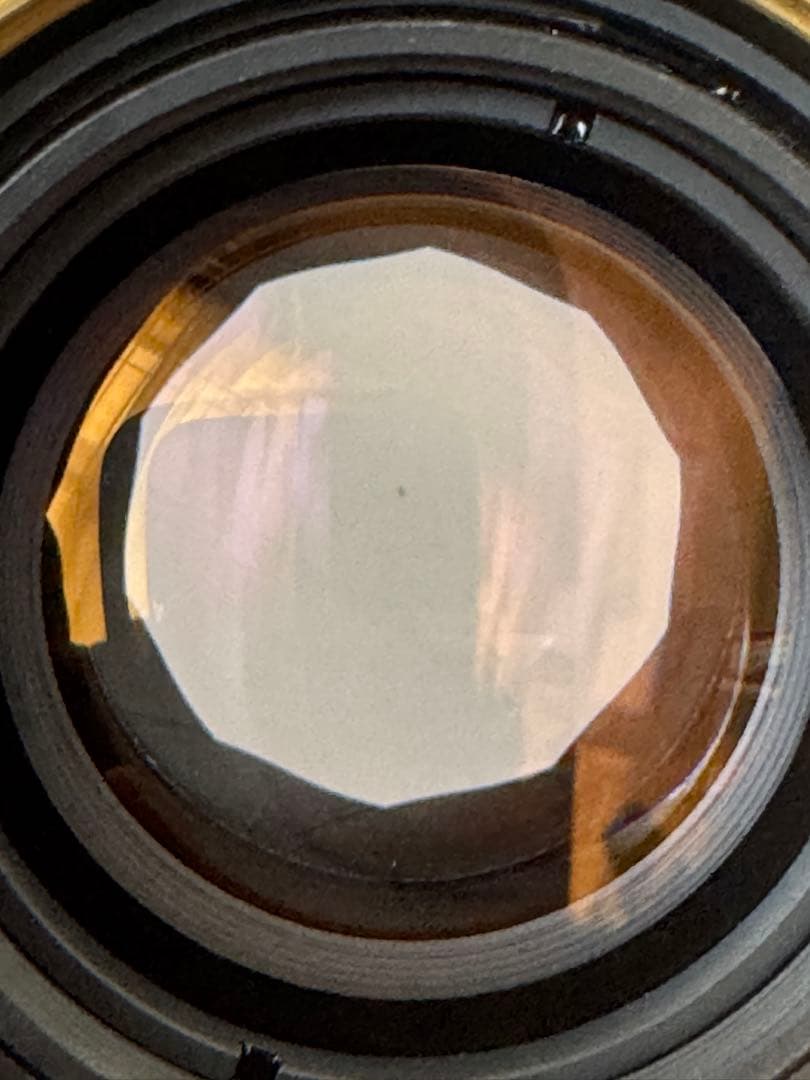 Light Lens Lab 35mm f/2 周八枚