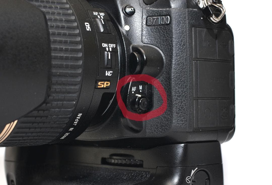 Nikon D7100 デジタル一眼+Tamronレンズ+グリップ【一部難あり】