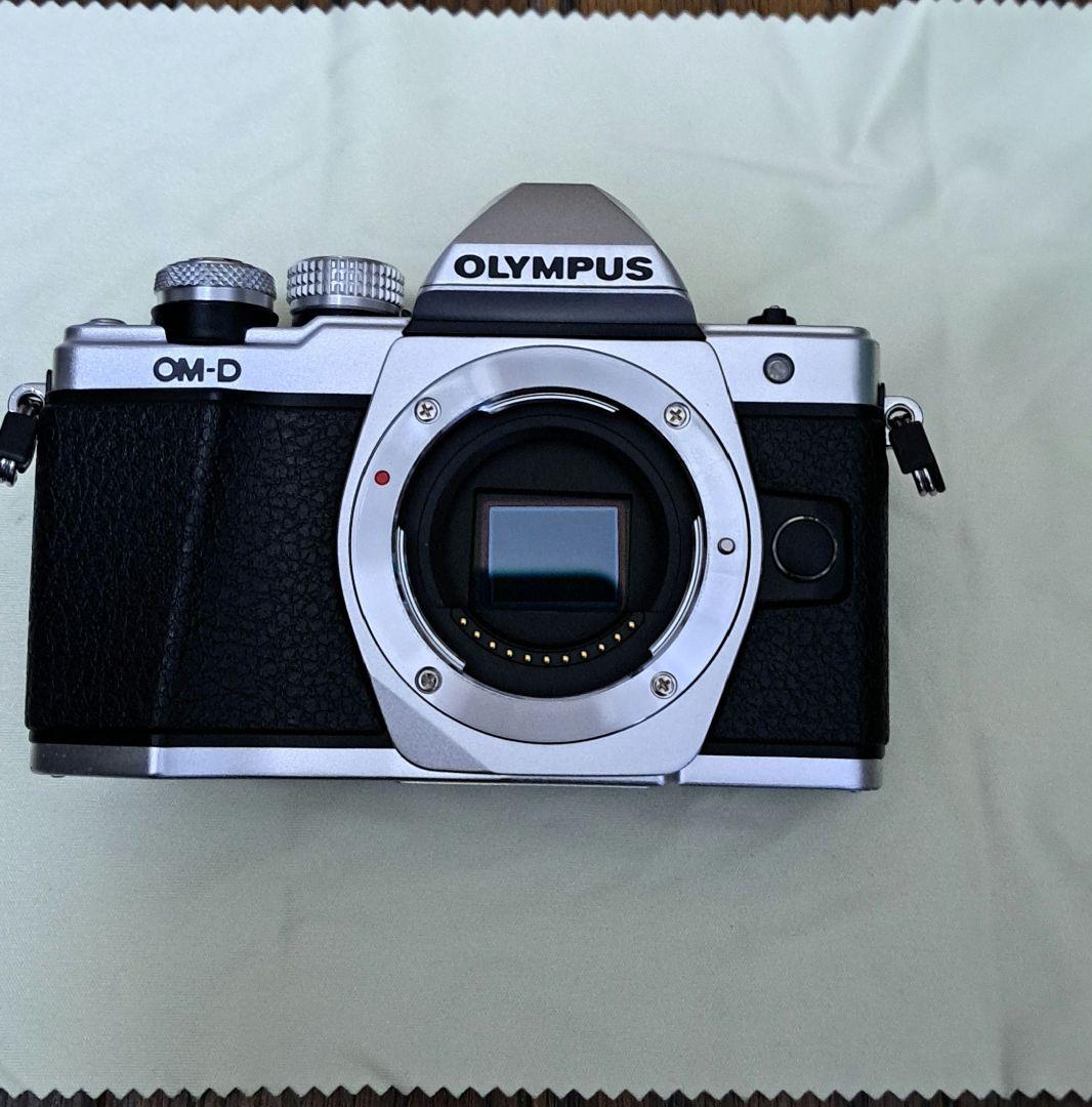 ​極上品ショット数4843回OM-D E-M10 MarkII エモいレンズ3本