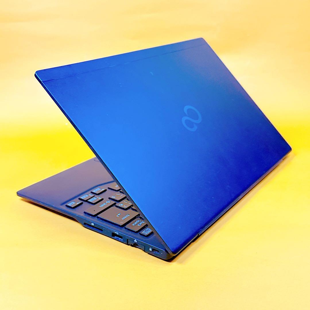 第8世代i7‼️windows11 ノートパソコン 爆速SSD オフィス2021