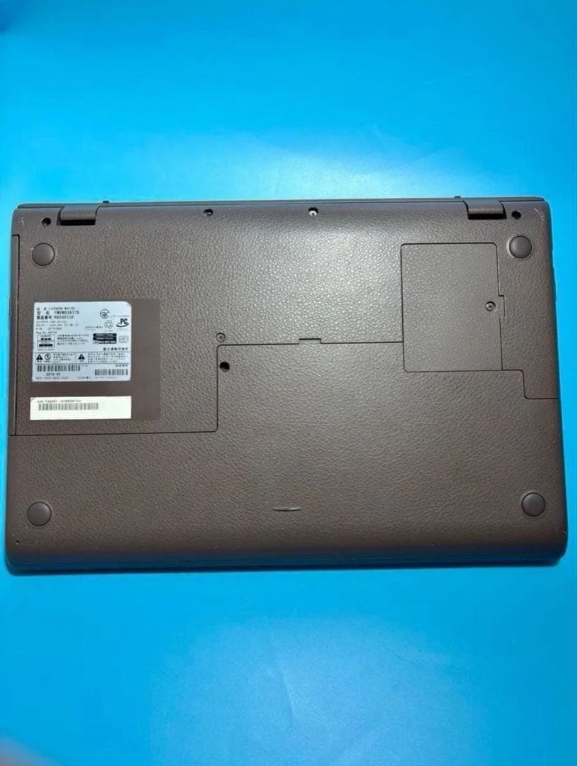 富士通 LIFEBOOK WA3/B3 i7 8550U 2TB 32GB