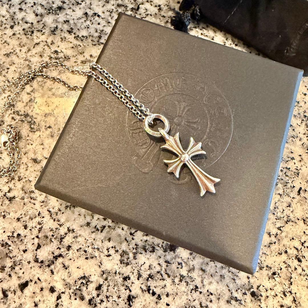 クロムハーツ　タイニーCHクロス　タイニークロス　　Chrome Hearts