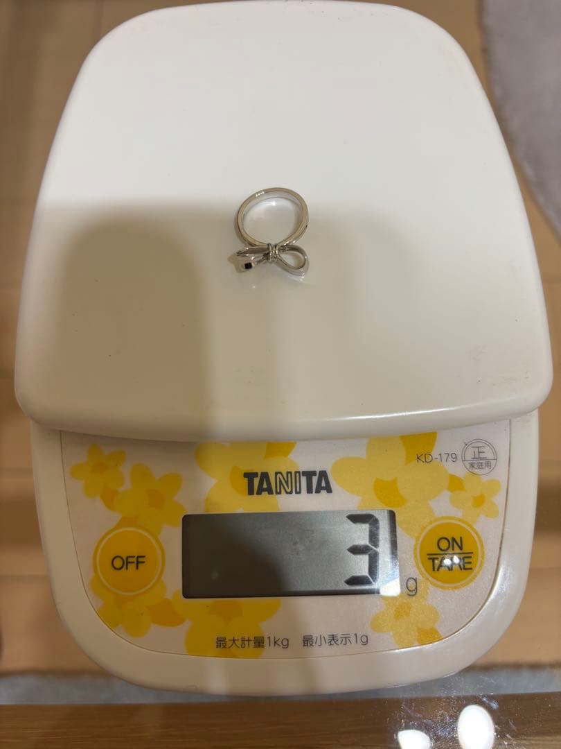 最終価格！ビズー K18WG 3g ピンキーリング・リュバン 2号