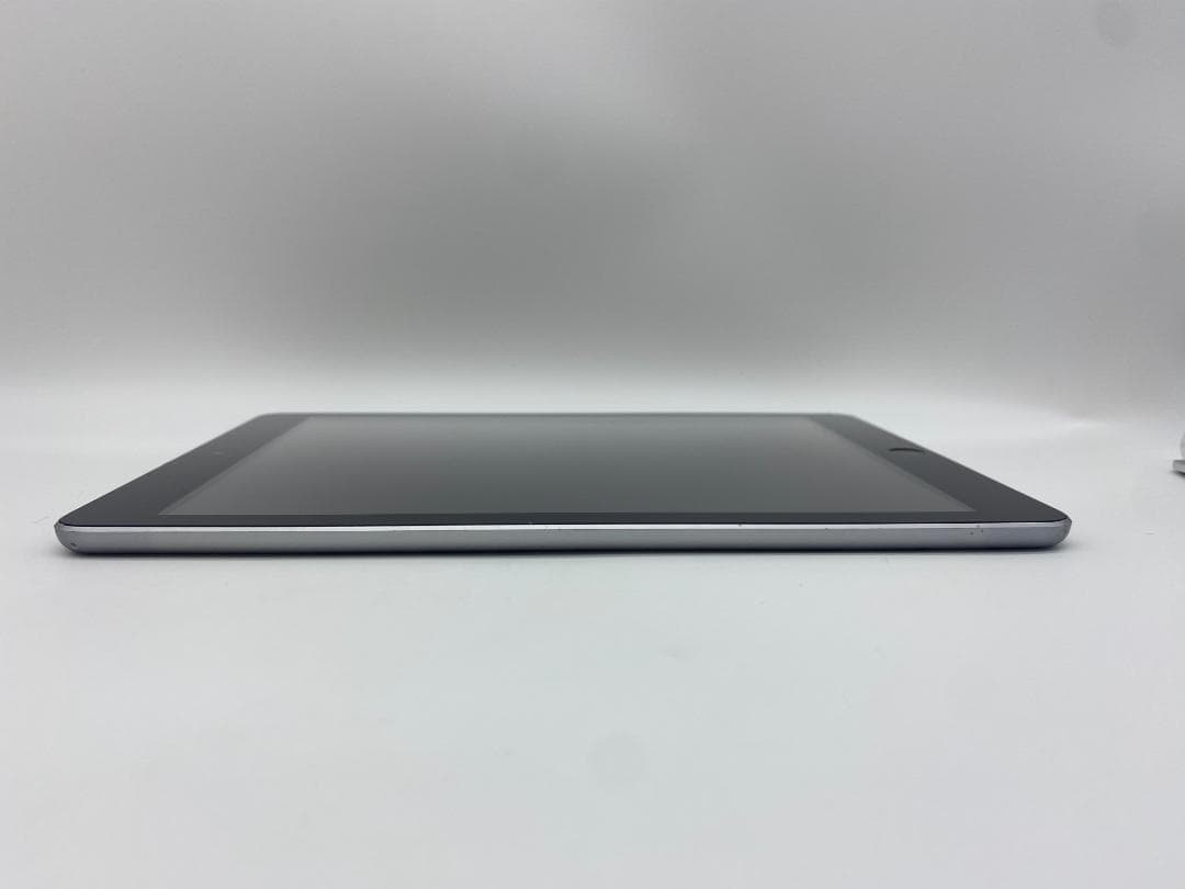 021 iPad 第６世代 9.7インチ 128GB スペースグレイ/Wi-Fi
