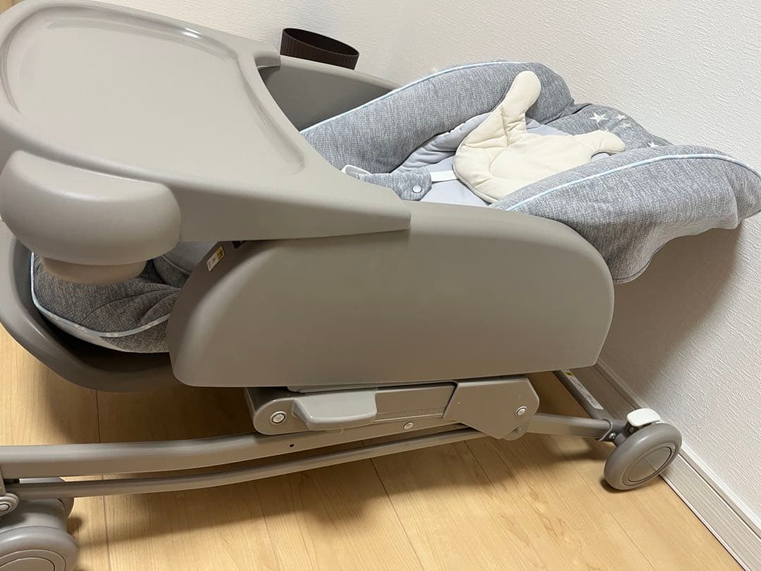 ベビザラス限定デザイン　Aprica ハイローチェア グレー 星柄デザイン