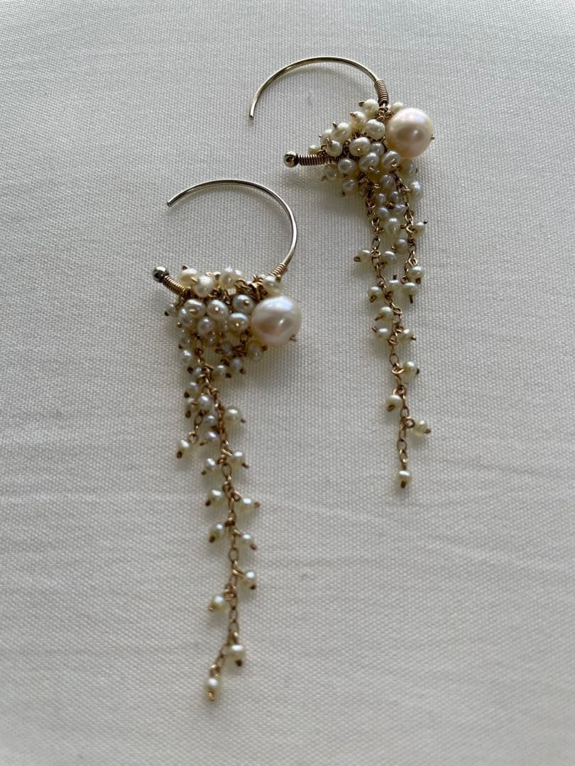 IDEE アスミビジュー　淡水パール　ピアス シロツメクサ ロングピアス