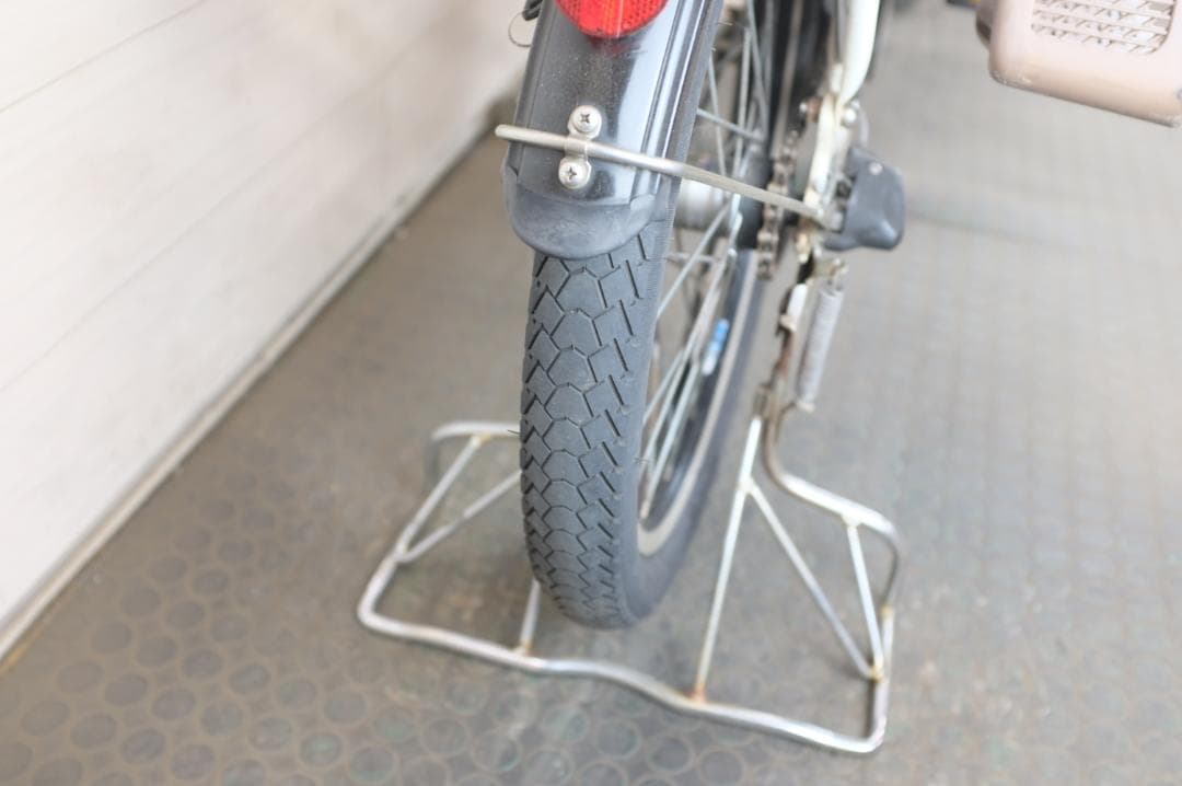 C*J様 パナソニック ギュット　20インチ　3段　6.6Ah（5点灯）充電器あ