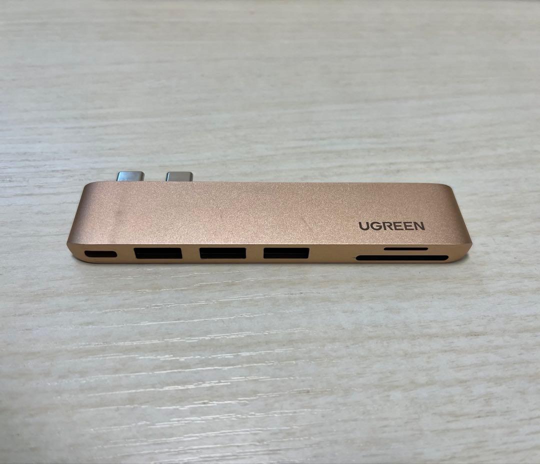 Apple MacBook Air 13.3インチ M1 256GB USBハブ