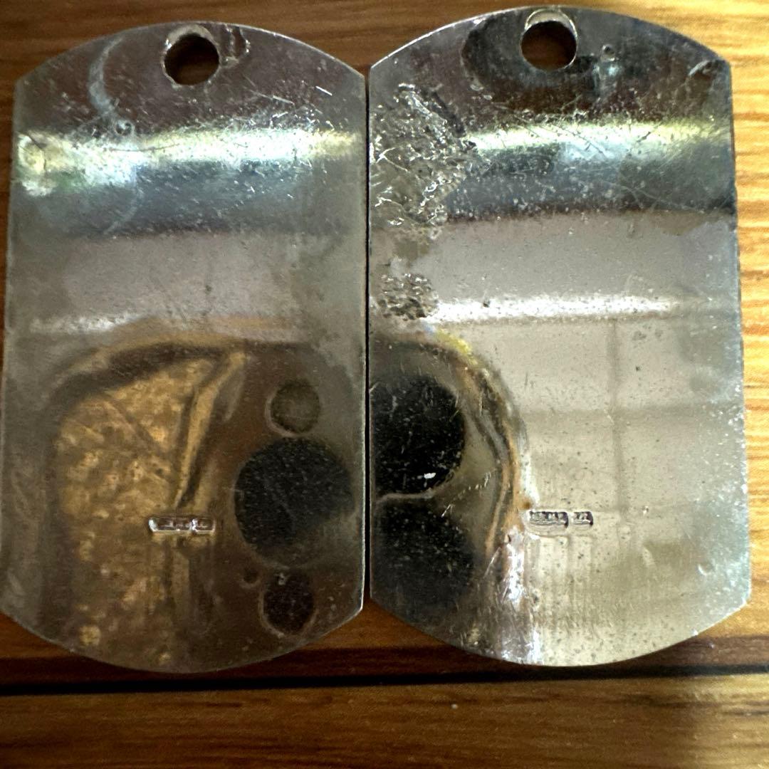 ゴ*ス様 グッチ ドッグタグ