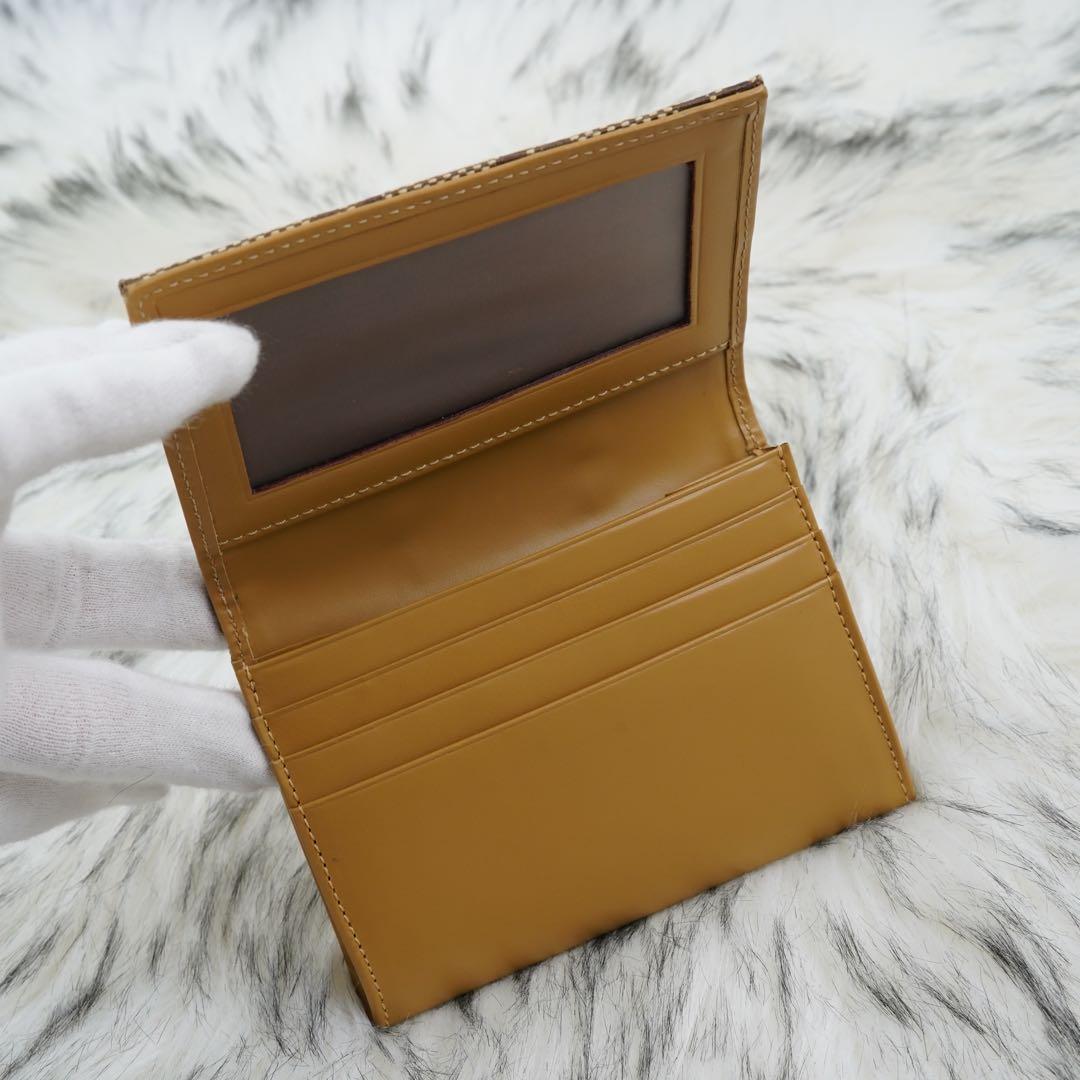 未使用品　箱付き　GUCCI グッチ　カードケース　名刺入れ　シェリーライン