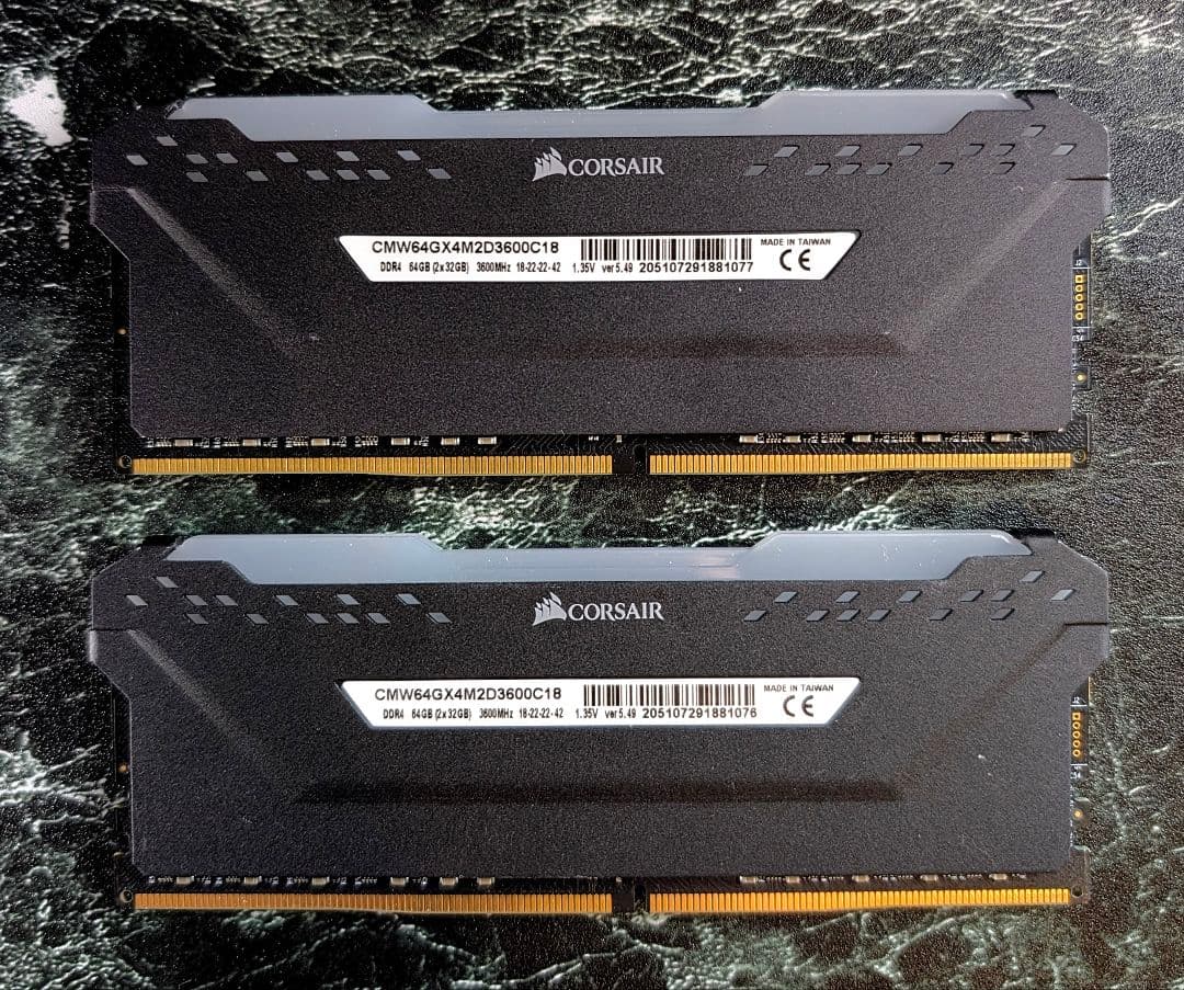 メモリー CORSAIR VENGEANCE RGB PRO 3600MHz 64GB