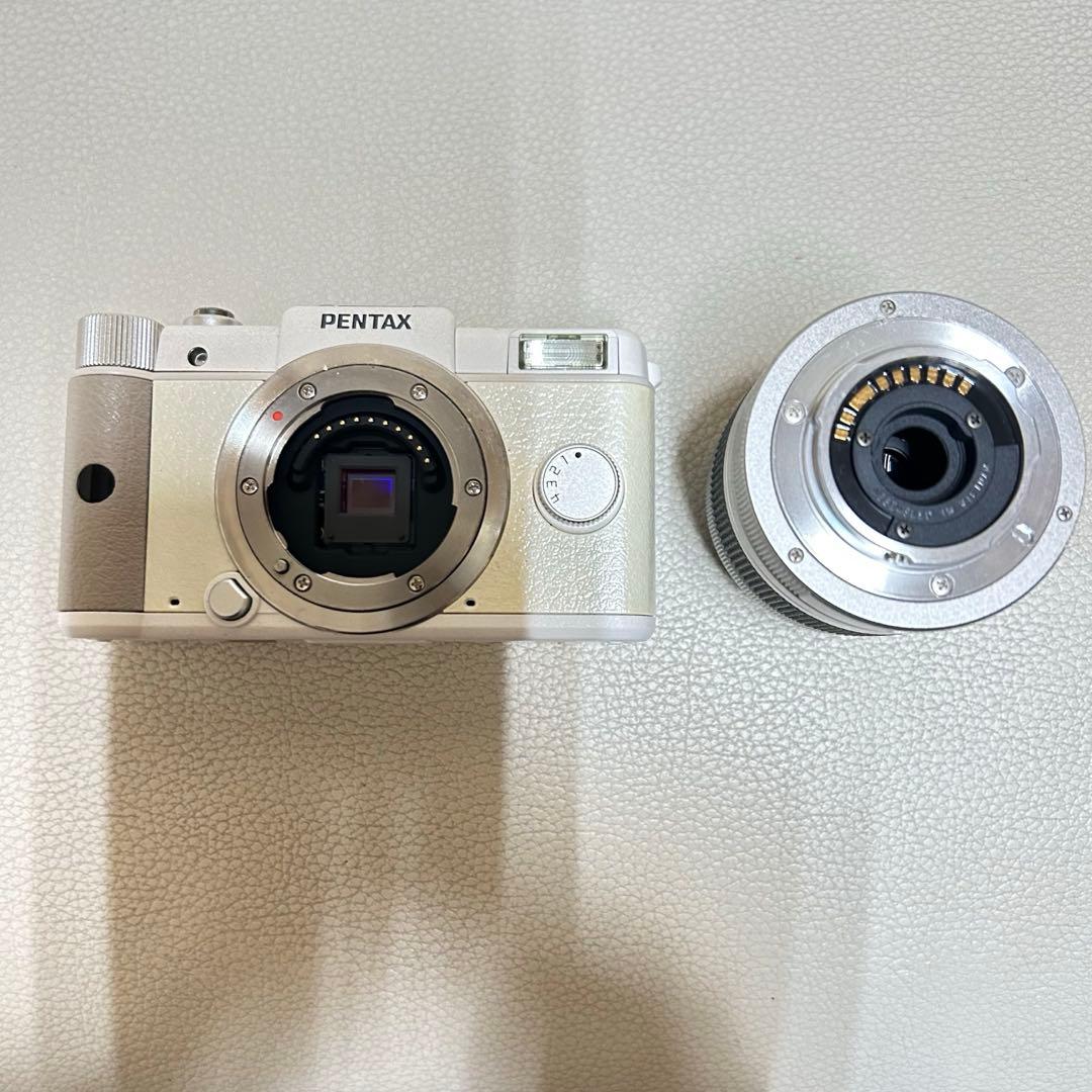 PENTAX Q ホワイト ミラーレスカメラ