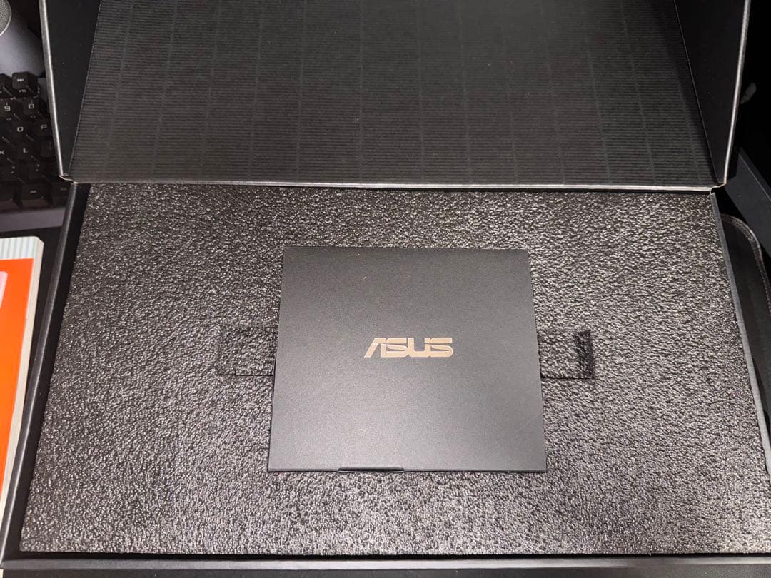 グラフィックボード・グラボ・ビデオカード ASUS ROG Strix GeForce RTX 5070 OC