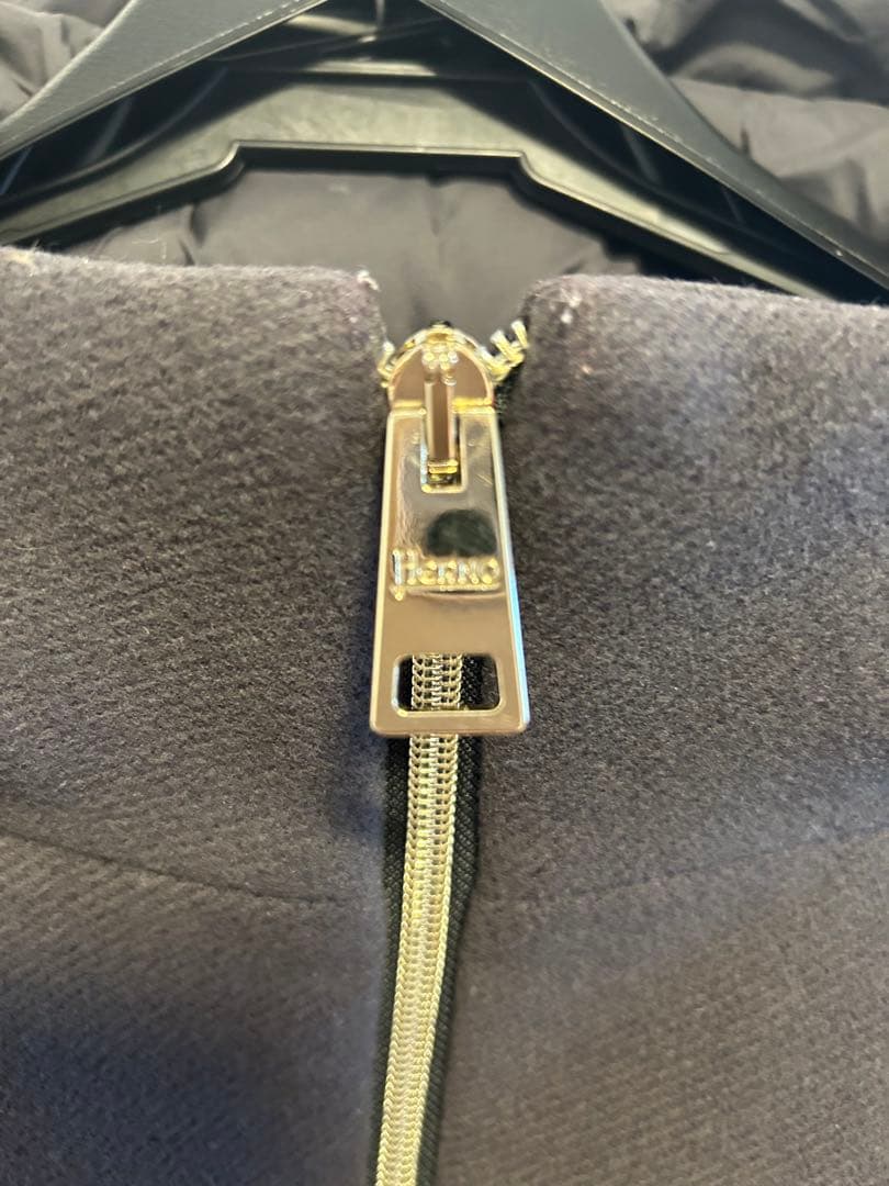 ヘルノダウンコート