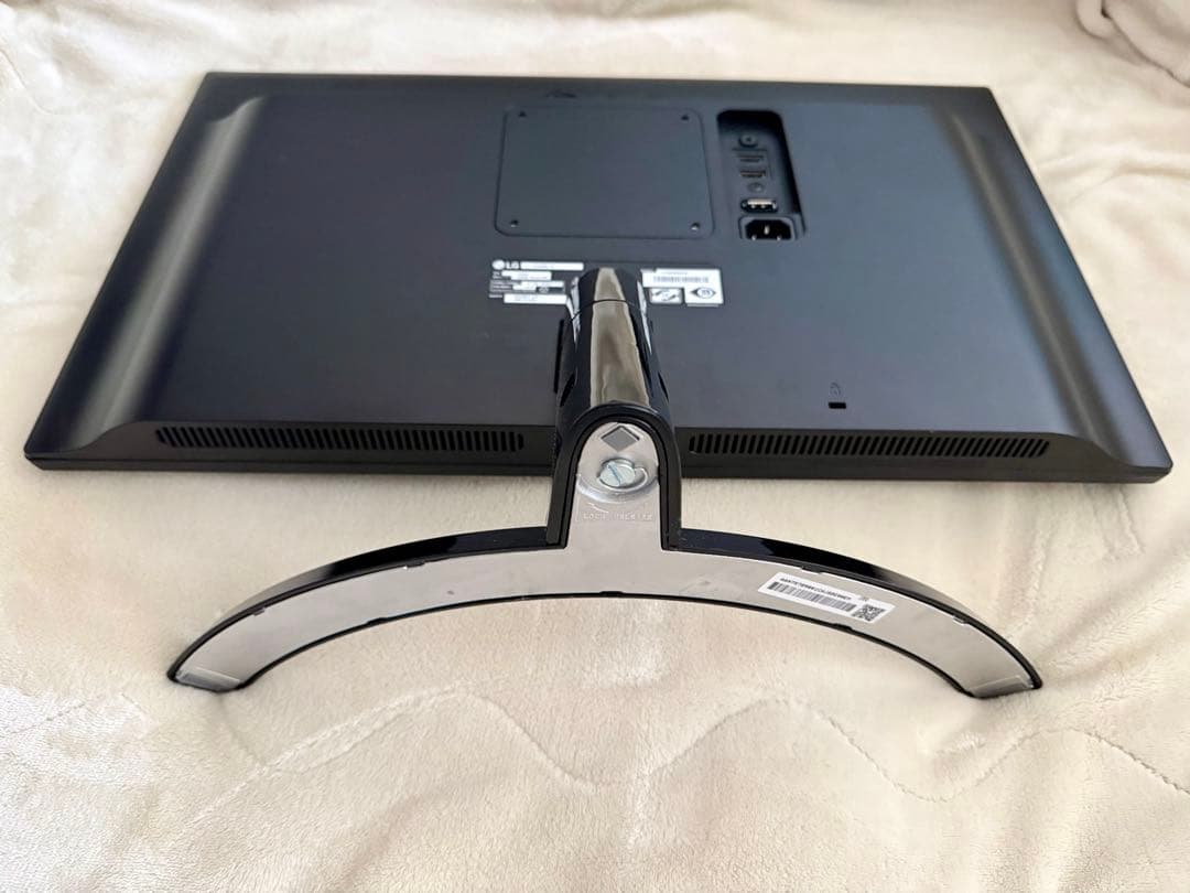 中古 LG 24UD58-B 4Kディスプレイ