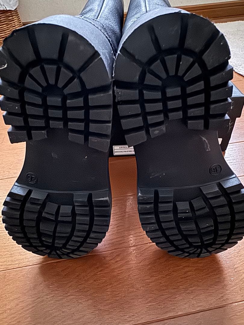 ギャルリーヴィー　レザーロングブーツ