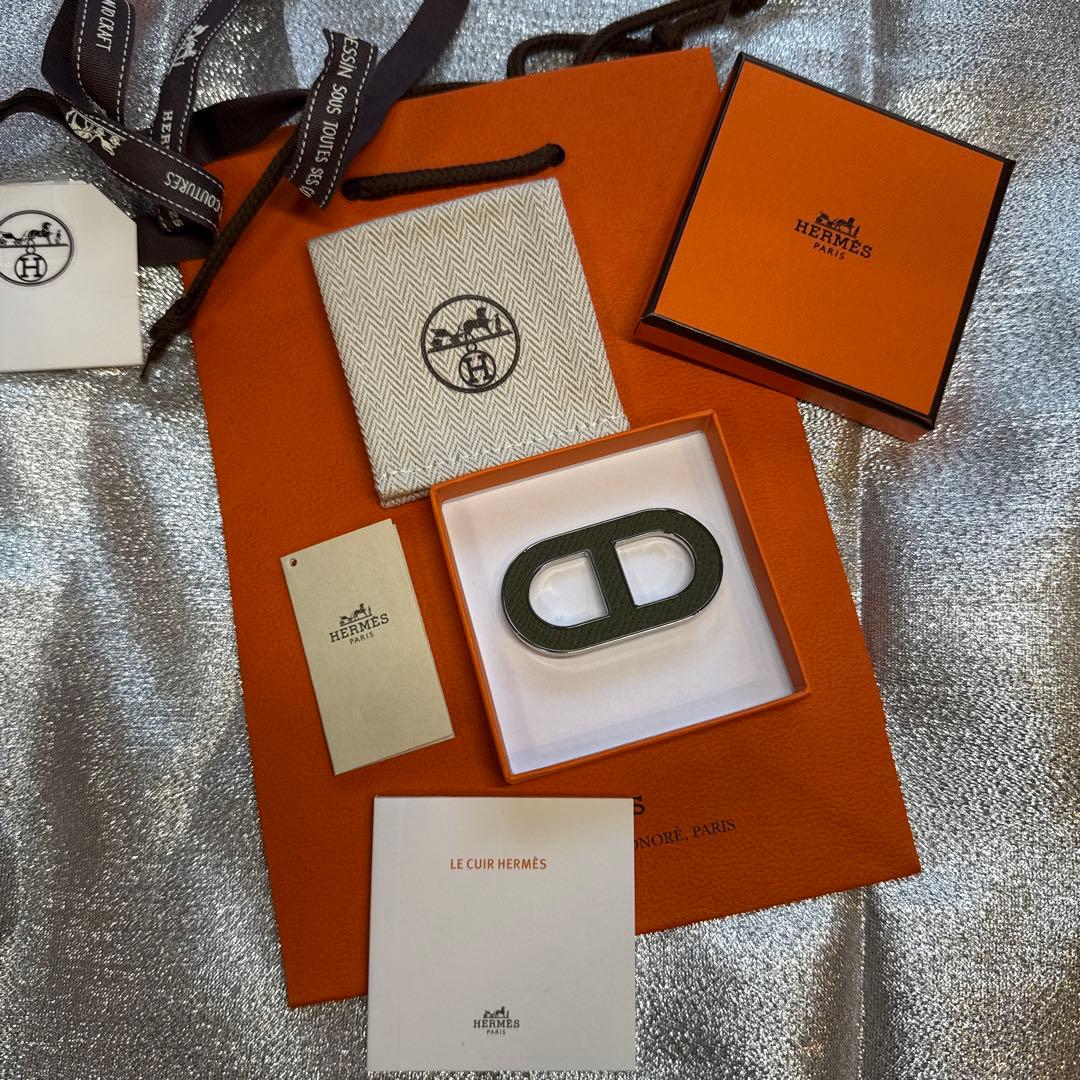 新品未使用エルメスブローチ シェーヌ・ダンクル　グレー系　ヴェール・ヴェロネーズ