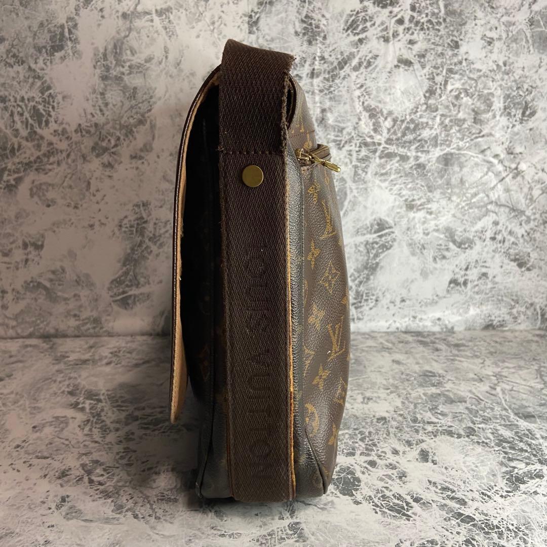 ✨LOUIS VUITTON✨　ルイヴィトン　ショルダーバッグ　メッセンジャー