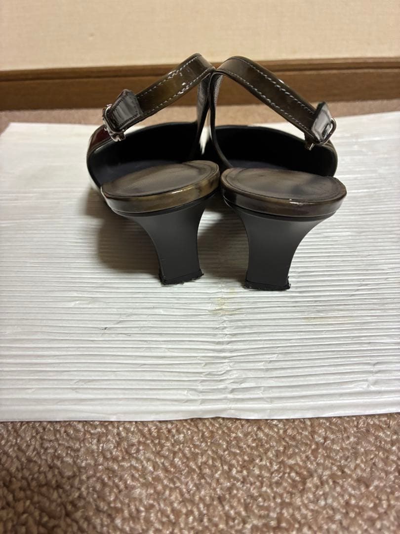 サルヴァトーレフェラガモ　パンプス　バックストラップ　2足まとめ売り