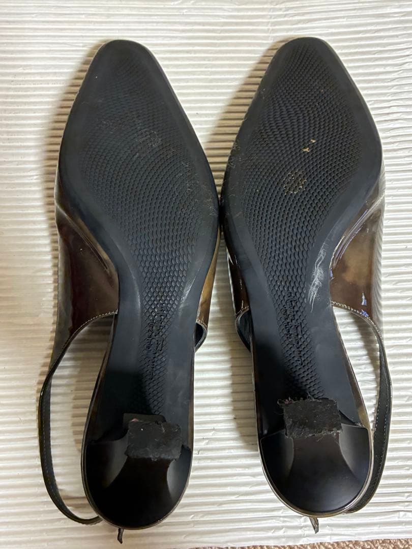 サルヴァトーレフェラガモ　パンプス　バックストラップ　2足まとめ売り