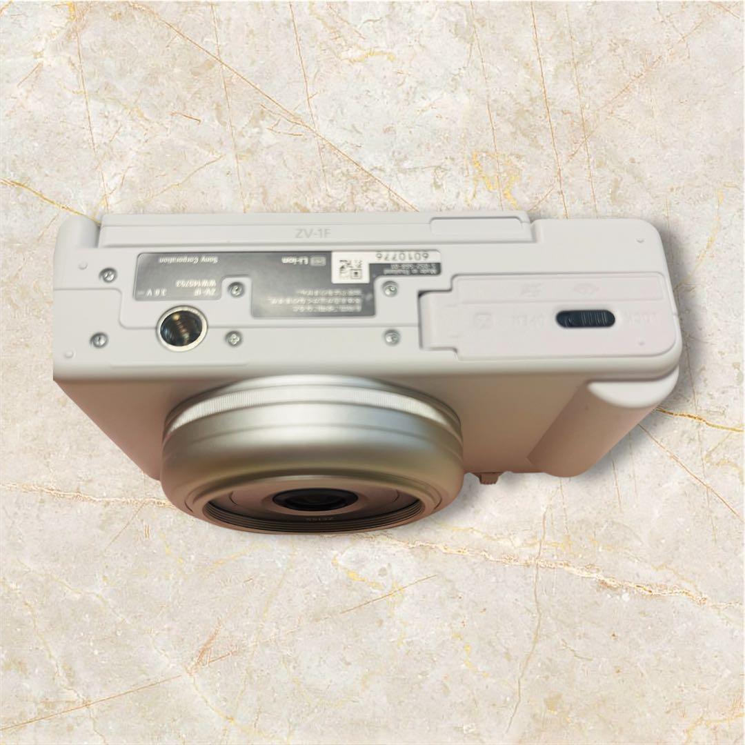 【極美品】SONY デジタルカメラ ホワイト　ZV-1F