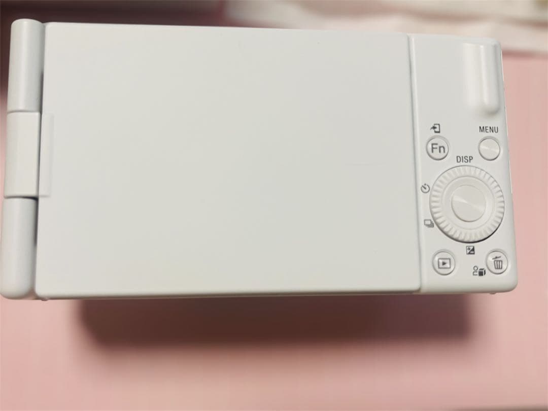 【極美品】SONY デジタルカメラ ホワイト　ZV-1F