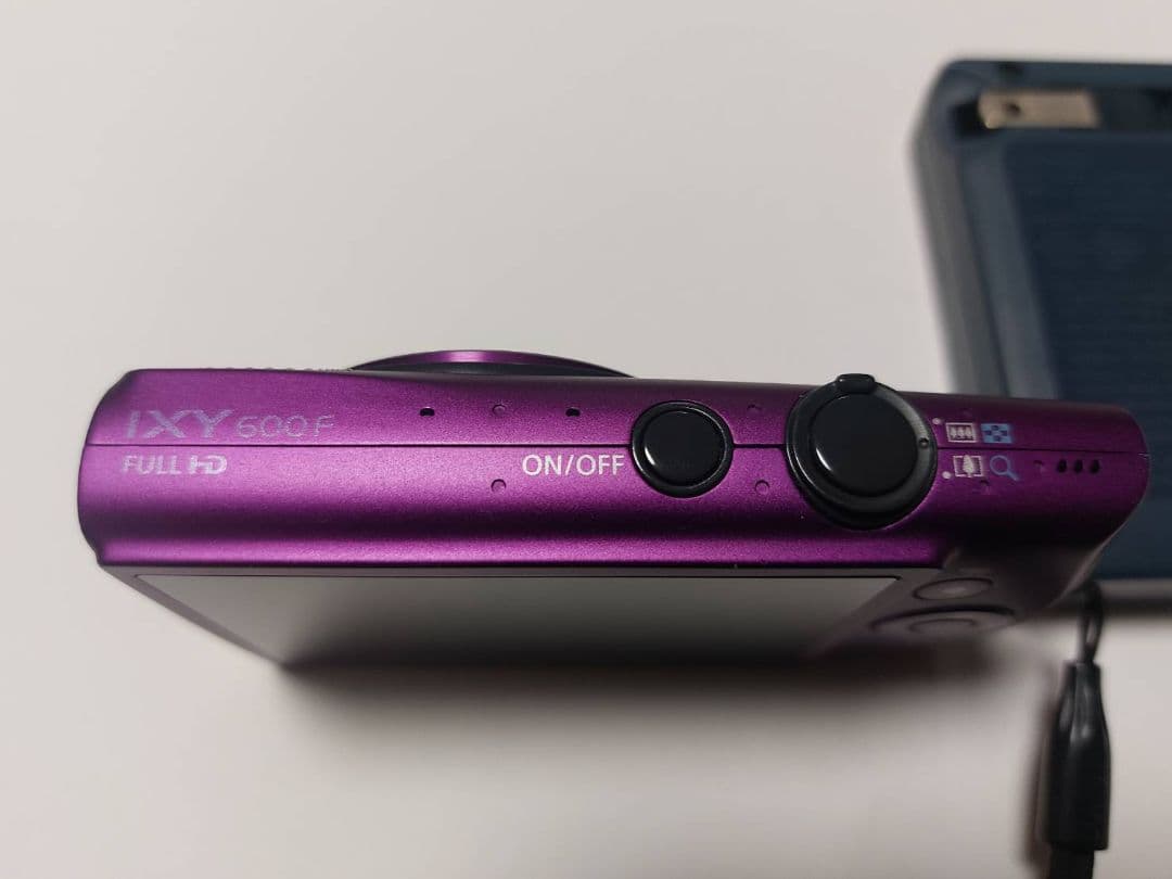 Canon　IXY600f バッテリー、取説他つき