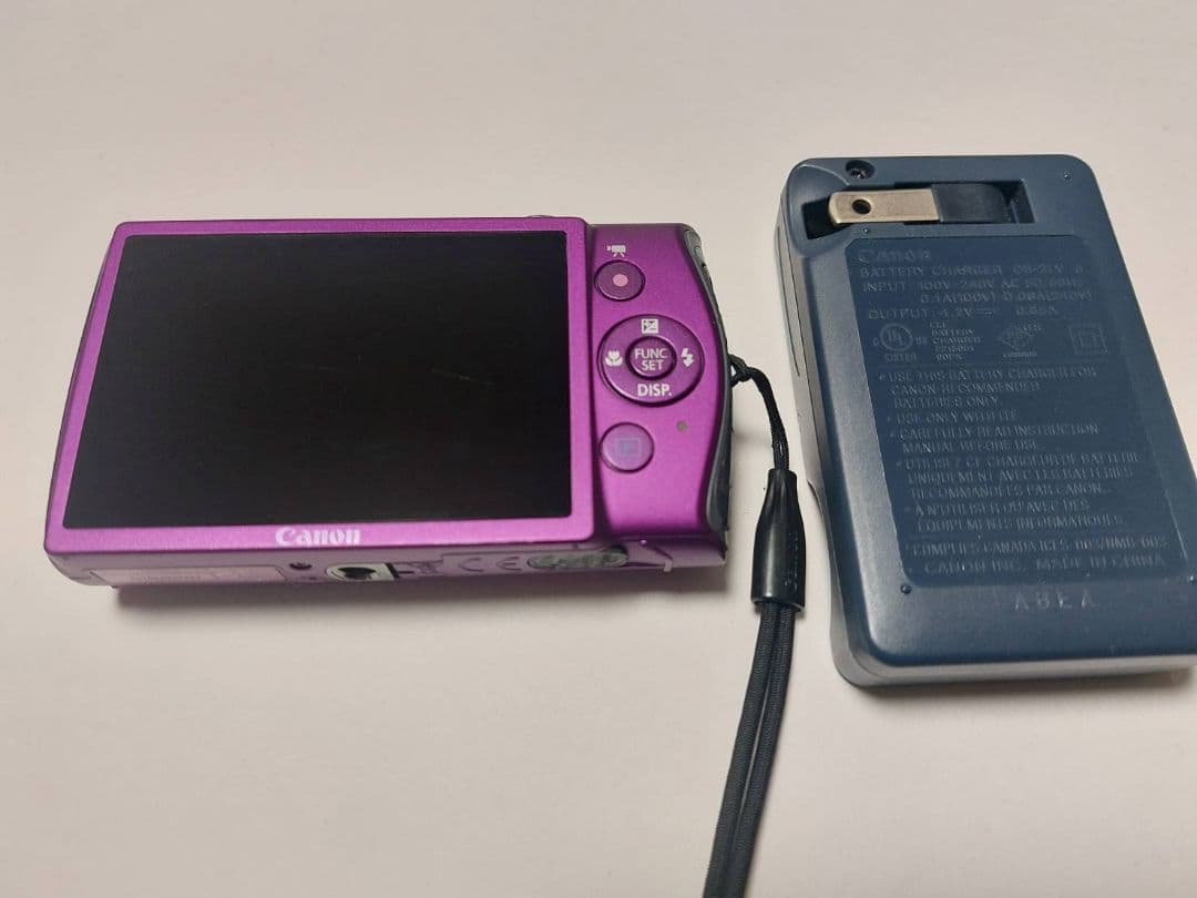 Canon　IXY600f バッテリー、取説他つき