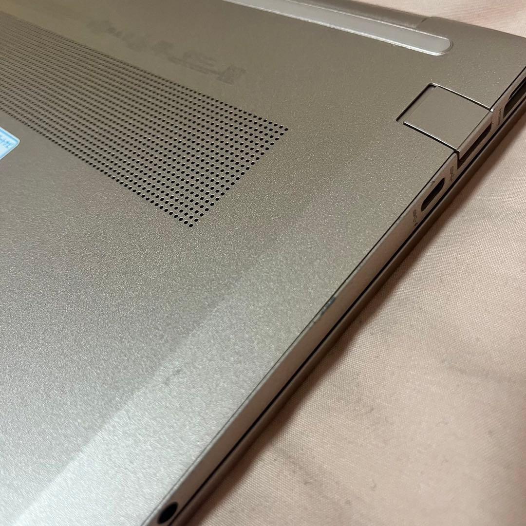 ノートパソコン　HP Pavilion Aero 13-beマウス付き