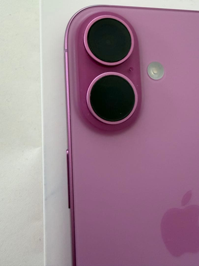 美品 iPhone16 国内SIMフリー版 Apple Store購入