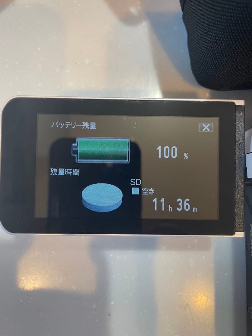 JVC Everio ビデオカメラ 本体とポーチ