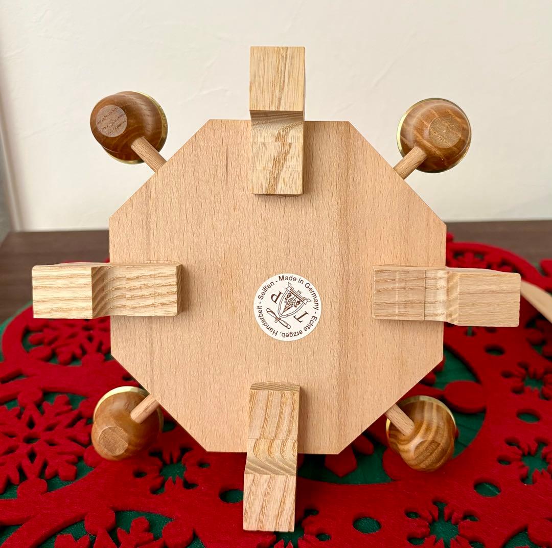 ドイツ　木製　クリスマスピラミッド