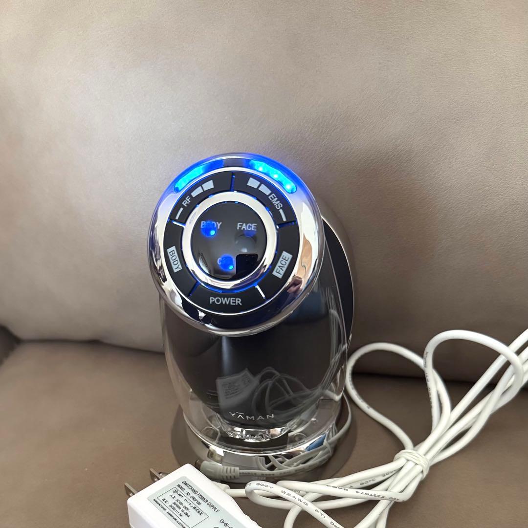 ヤーマン　YA-MAN キャビスパ　RF コア　PLUS HRF-51B 美顔器