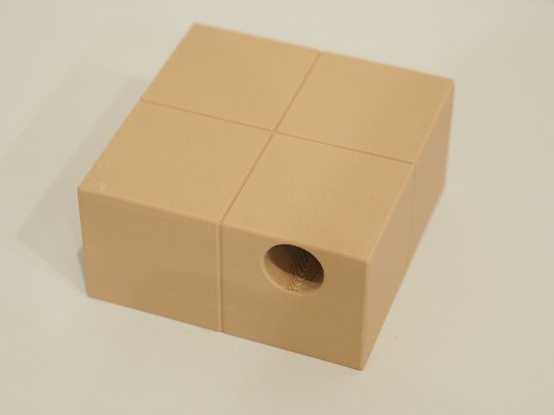 【りんご】マグキューブ 磁石内蔵型 ビー玉転がし ライトブラウン