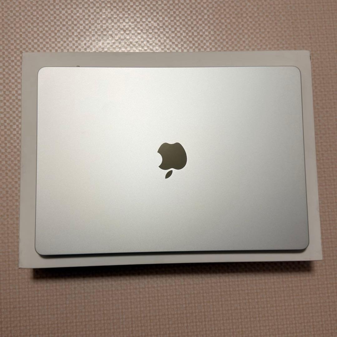 Apple MacBook Air M2 シルバー 本体 8GB 512SSD