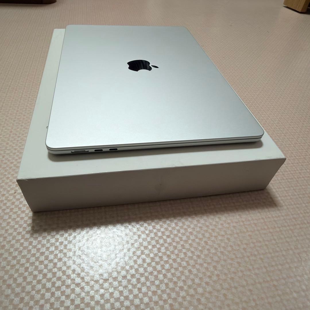 Apple MacBook Air M2 シルバー 本体 8GB 512SSD