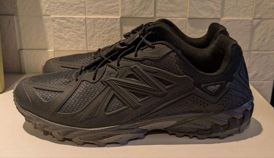 ニューバランス ML610DE ブラック 美品 NEW BALANCE 27.5