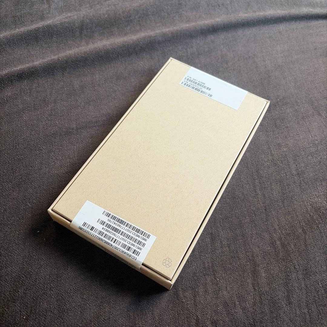 栗*平様 iPhone 16 Pro SIMフリー 本体 エクスプレス交換品