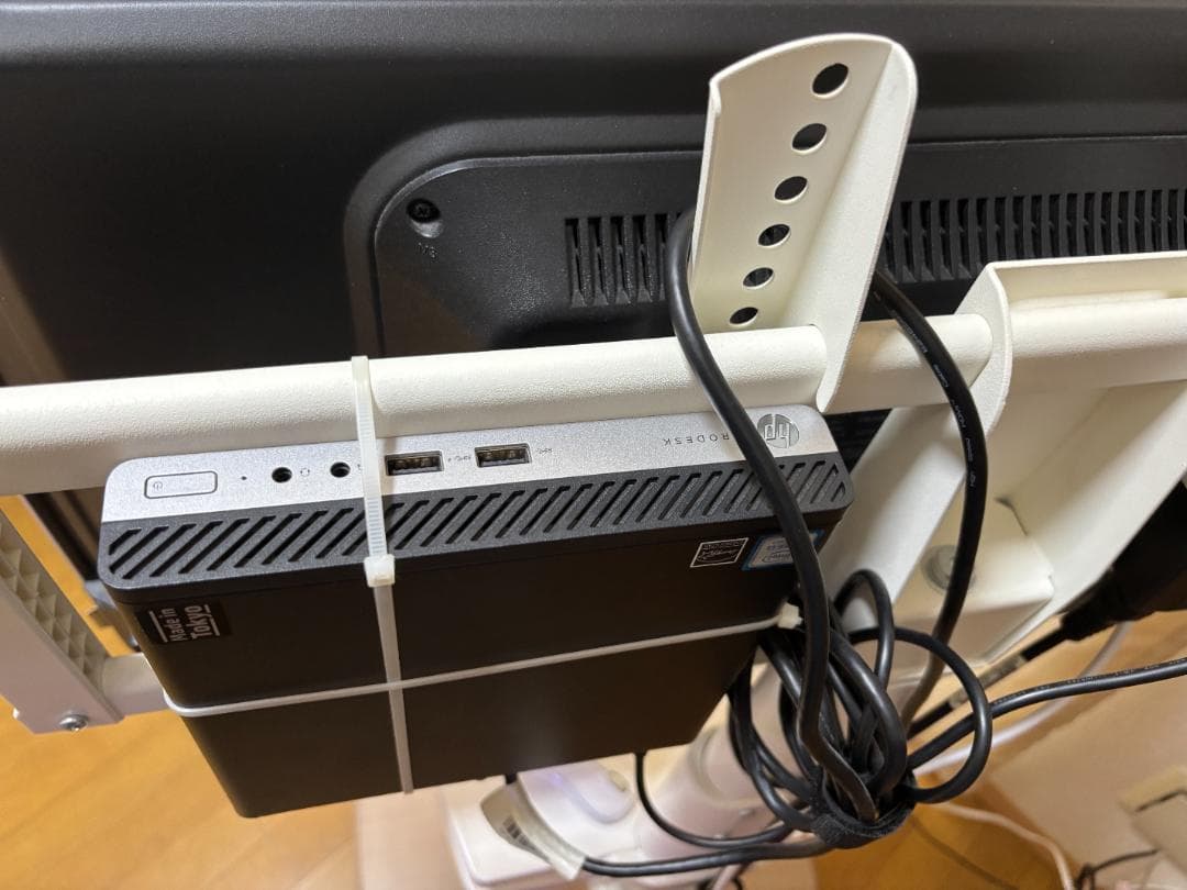 32型液晶テレビ＋miniPC+キャスター付きテレビ台セット