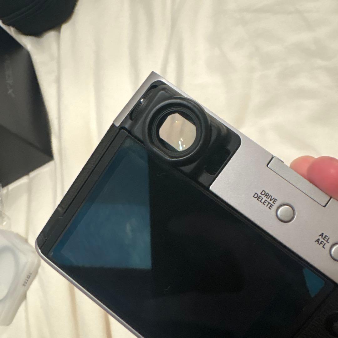 【美品】fujifilm X100VI シルバー おまけ付き