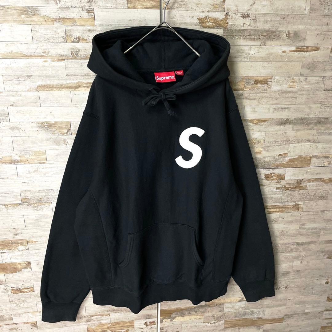 3348 U【入手困難モデル】シュプリーム☆Sロゴ レザー パーカー ブラック